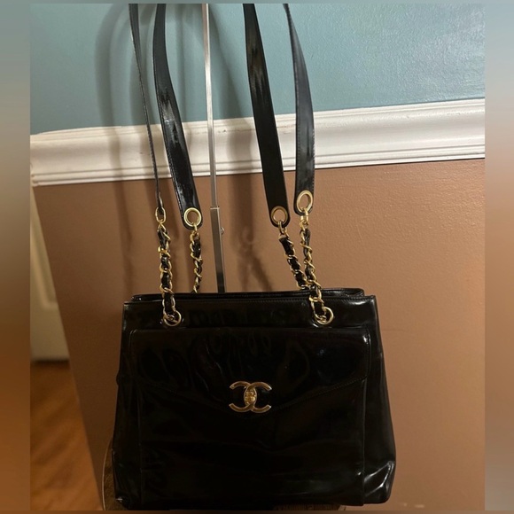 Chanel Vintage Black Patent Leather Chain Tote Shoulder Bag - Picture 3 of 12